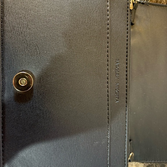 Elegant Black Badgley Mischka Quilted Women's Bag - Picture 7 of 12